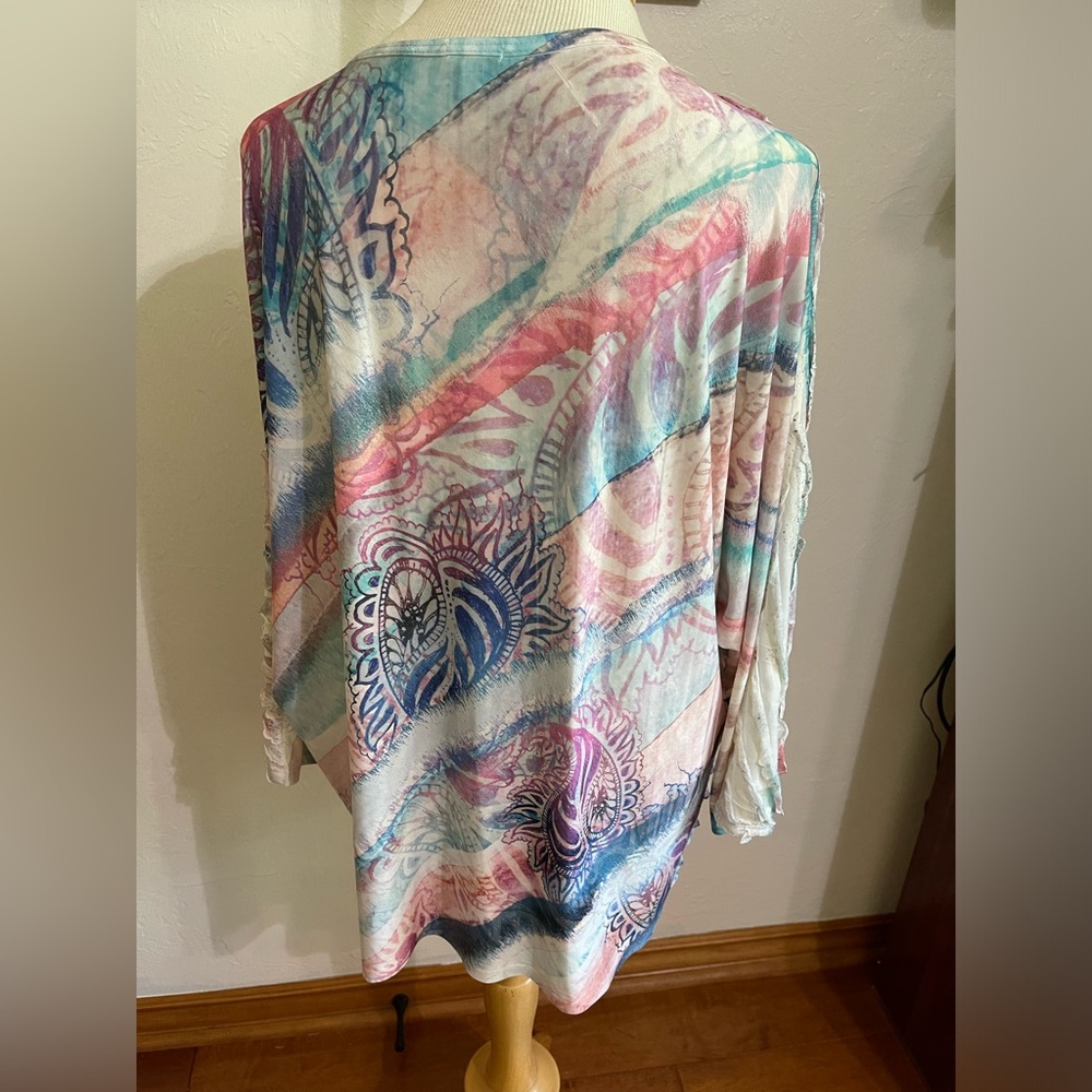 Reba Ruffled Front Top - Picture 3 of 7